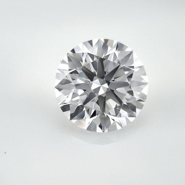 How to photograph diamonds using the GemLightbox